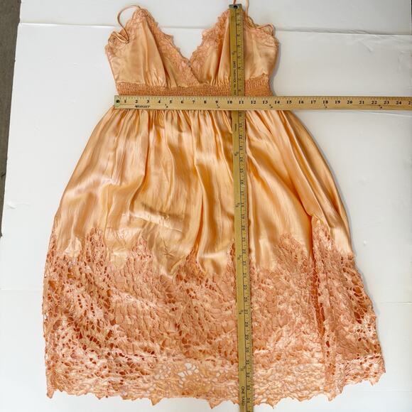 BCBG Silk Lace Eyelet Babydoll Dress Large Peach Spaghetti Strap y2k Party - Picture 14 of 15